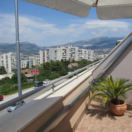 Apartament Marina *